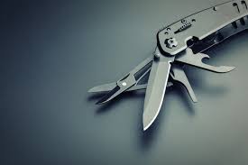 Facas Multiferramenta